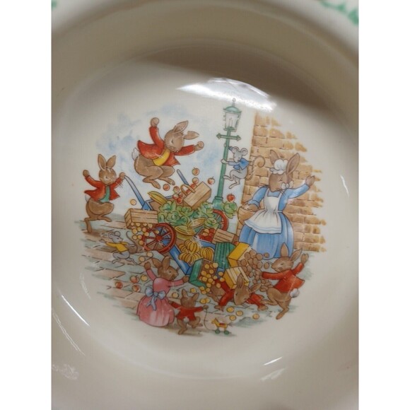 Vtg Royal Doulton Bunnykins Bowl Toppling the Fruit Cart Rabbit Bunny - Picture 4 of 8